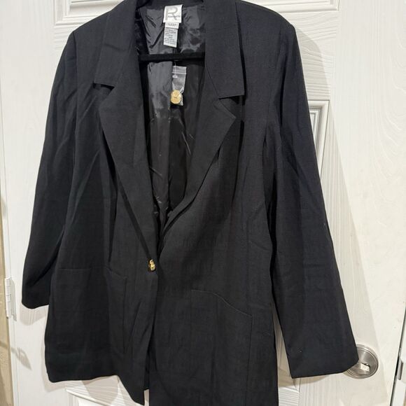 Roaman’s Women’s Black Blazer With Gold Button. NWOT 18w - Picture 2 of 4